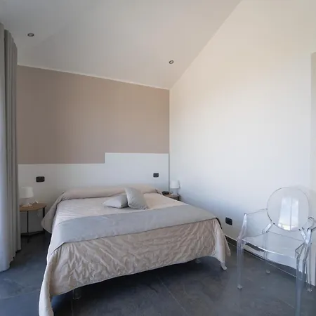 Bed & Breakfast Cusenza 4*