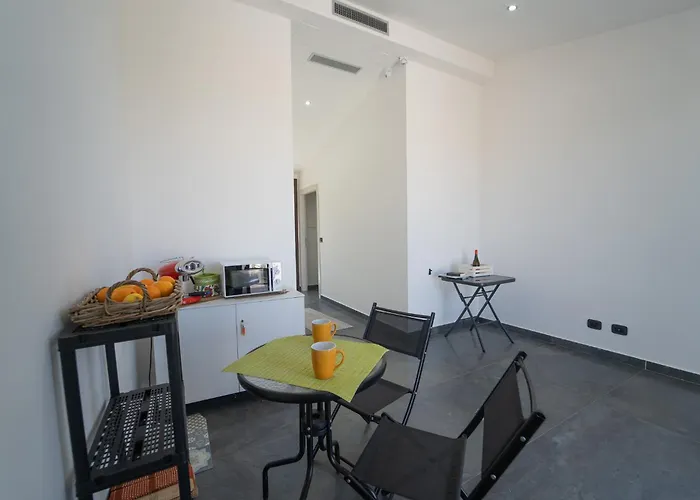 Bed & Breakfast Cusenza 4*